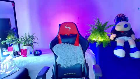 Snapshot of twink_sebas_ chatting on October 10, 6:07 pm  Bad boy sebastian  online show from October 10, 6:07 pm