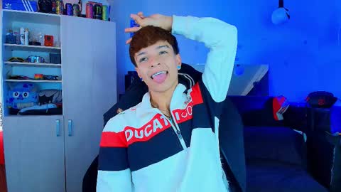 Snapshot of twink_sebas_ chatting on February 2, 1:54 pm Bad boy sebastian online show from February 2, 1:54 pm