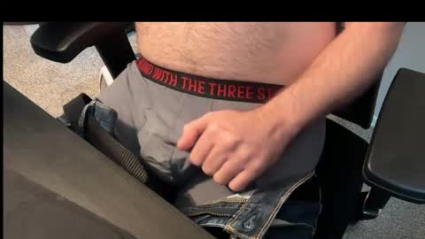 Tell me what to do online show from April 24, 4:09 pm