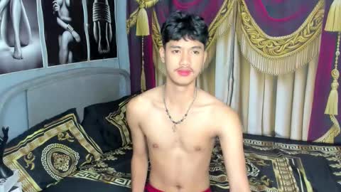 Snapshot of twinkclark chatting on November 17, 10:54 am clark online show from November 17, 10:54 am