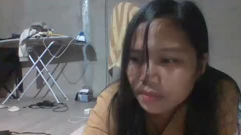 Snapshot of twinkle_purplemelon chatting on December 4, 3:21 pm twinkle_purplemelon online show from December 4, 3:21 pm