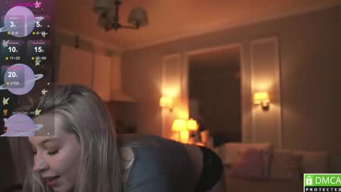 Snapshot of twinkle_toes_ chatting on February 5, 6:15 pm Eva online show from February 5, 6:15 pm