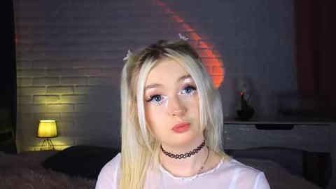 Snapshot of twinklefluff chatting on September 26, 2:10 pm twinklefluff online show from September 26, 2:10 pm