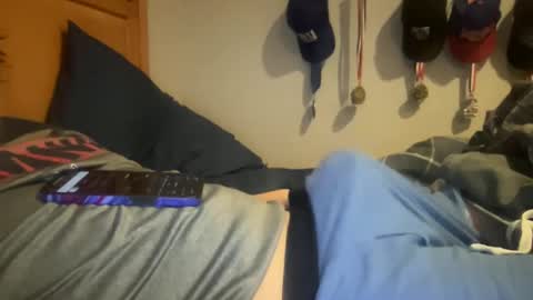 Snapshot of twinkmikexxx12 chatting on December 31, 11:39 pm mike online show from December 31, 11:39 pm