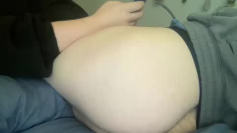 Snapshot of twinkmikexxx12 chatting on October 10, 5:23 pm mike online show from October 10, 5:23 pm