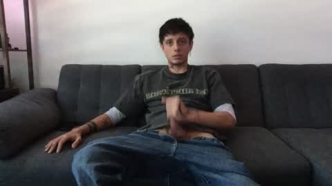 Derrick online show from April 30, 4:57 pm