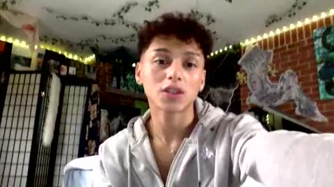 Snapshot of twinnkx chatting on March 22, 3:59 pm twinnkx online show from March 22, 3:59 pm