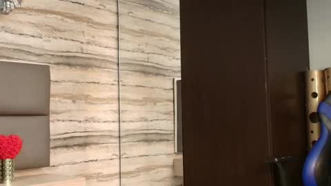 twinslovers_ online show from March 2, 3:52 am