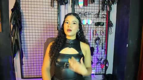 Clio  Tadeo online show from February 15, 11:36 pm