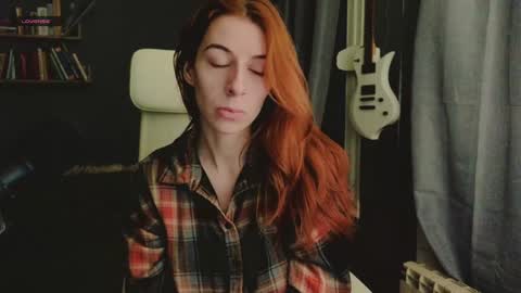 Snapshot of twistofmind chatting on December 5, 4:12 pm twistofmind online show from December 5, 4:12 pm