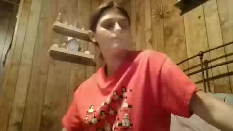 Snapshot of twizzler_twizzle chatting on October 13, 3:50 am twizzler_twizzle online show from October 13, 3:50 am