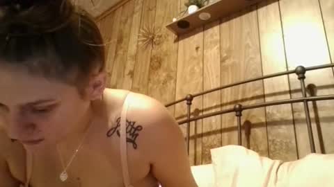 Snapshot of twizzler_twizzle chatting on November 24, 9:36 pm twizzler_twizzle online show from November 24, 9:36 pm