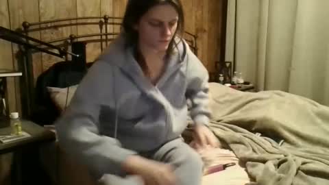 Snapshot of twizzler_twizzle chatting on January 12, 5:45 am twizzler_twizzle online show from January 12, 5:45 am