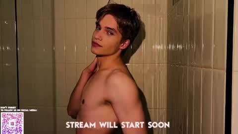 Molly and Nick online show from April 21, 7:50 pm