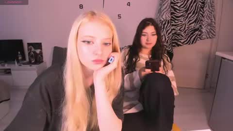 Snapshot of two_bitches666_77 chatting on July 6, 4:31 pm Jessy Olivia online show from July 6, 4:31 pm