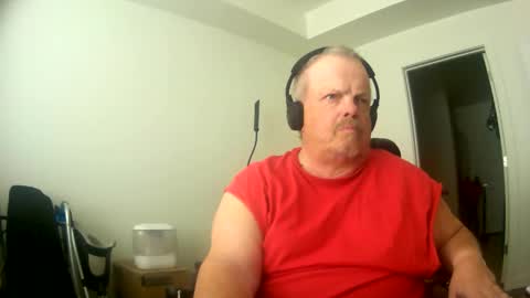 two_wheels_two_balls online show from February 24, 7:45 pm