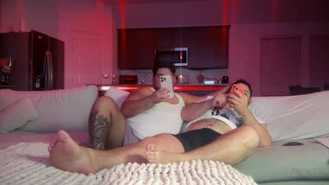 Twobears69 online show from January 12, 4:18 am