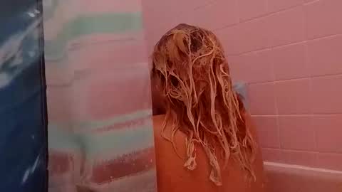 Twocrazy85 online show from December 17, 1:50 pm