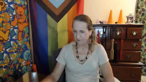 twocumkerry online show from October 18, 7:09 am