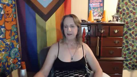 twocumkerry online show from April 23, 6:36 am