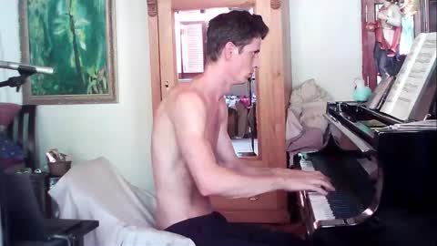 TobeBritta online show from December 10, 6:38 pm