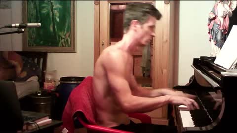 TobeBritta online show from March 6, 10:26 pm