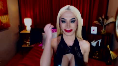 KiaraKeana online show from April 2, 11:30 am