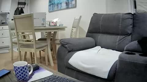 Snapshot of twopeopleinlove chatting on February 19, 10:44 am Twopeopleinlove online show from February 19, 10:44 am