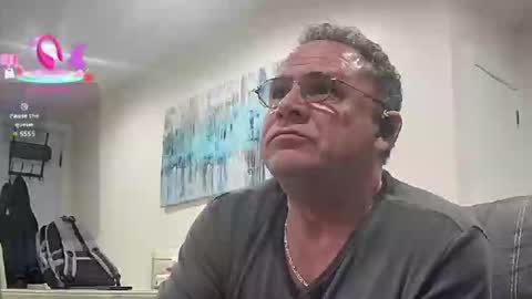 Snapshot of twopeopleinlove chatting on March 22, 9:40 pm Twopeopleinlove online show from March 22, 9:40 pm