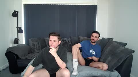 Snapshot of twotwinkhusbands chatting on September 30, 12:21 pm RyanRowan online show from September 30, 12:21 pm