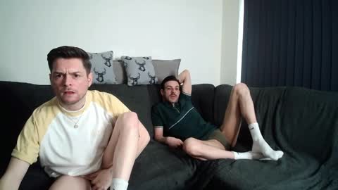 RyanRowan online show from April 4, 5:21 pm