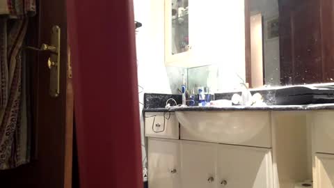 Snapshot of txatehard chatting on February 1, 7:13 pm txatehard online show from February 1, 7:13 pm