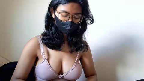 Snapshot of tyaca7748 chatting on May 16, 3:33 pm tyaca7748 online show from May 16, 3:33 pm