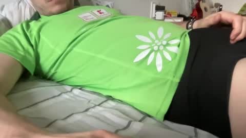 Snapshot of tyber87 chatting on December 9, 1:55 pm Padrynhyo online show from December 9, 1:55 pm