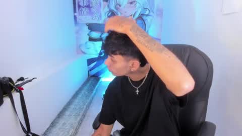 Snapshot of tyger_boy chatting on June 11, 2:33 am Tyger Boy online show from June 11, 2:33 am