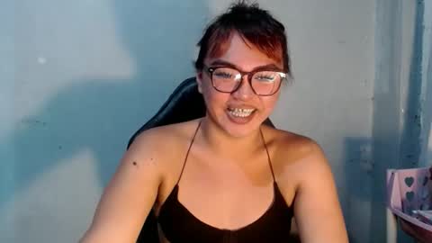 Tyla online show from February 23, 1:47 am