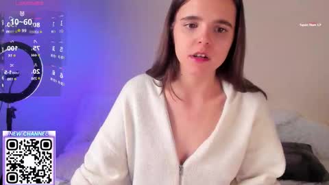 Ema online show from March 20, 8:14 pm