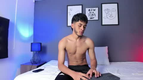 Tyler Fox online show from April 20, 9:16 pm