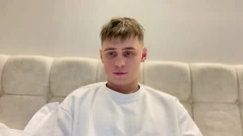 tyler_garrner online show from September 8, 5:23 pm