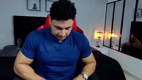 tyler_hank1 online show from December 3, 12:06 pm