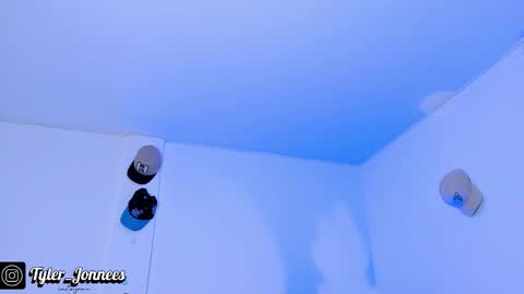 Tyler online show from November 22, 11:26 pm