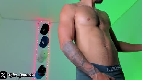 Tyler online show from December 16, 11:32 pm