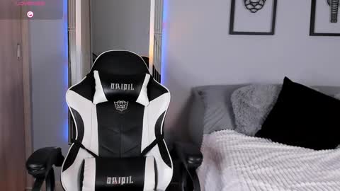 David online show from March 11, 5:27 am