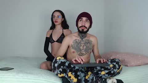 Tyler y Luna online show from December 8, 3:53 am