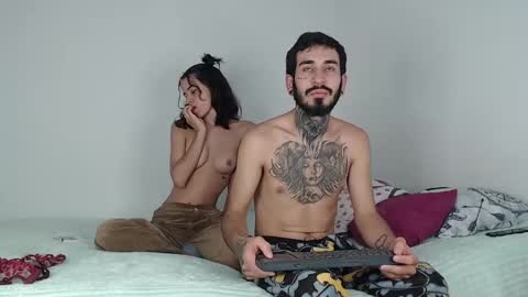 Tyler y Luna online show from February 24, 12:52 am