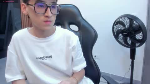 Tyler online show from December 18, 11:27 am