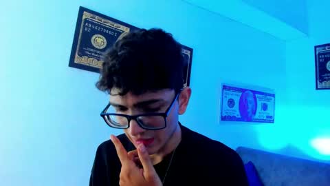   online show from January 12, 2:45 am