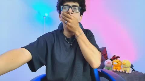   online show from December 4, 4:11 am