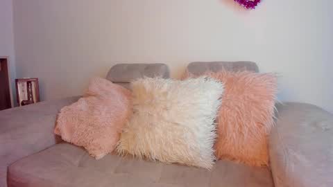 tylla__ online show from February 24, 5:05 am