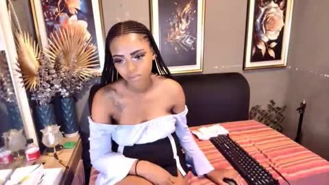 Tyra online show from November 7, 10:15 am